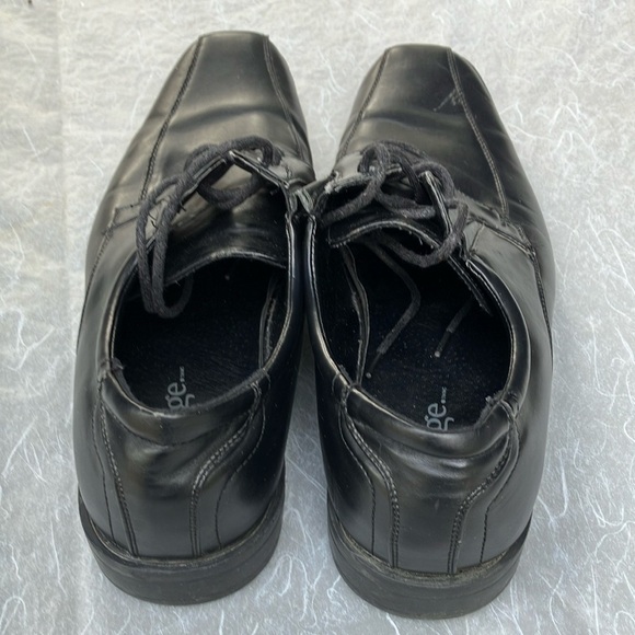Men’s size 10 Black Oxfords with Square Toe dress shoes - Picture 2 of 12